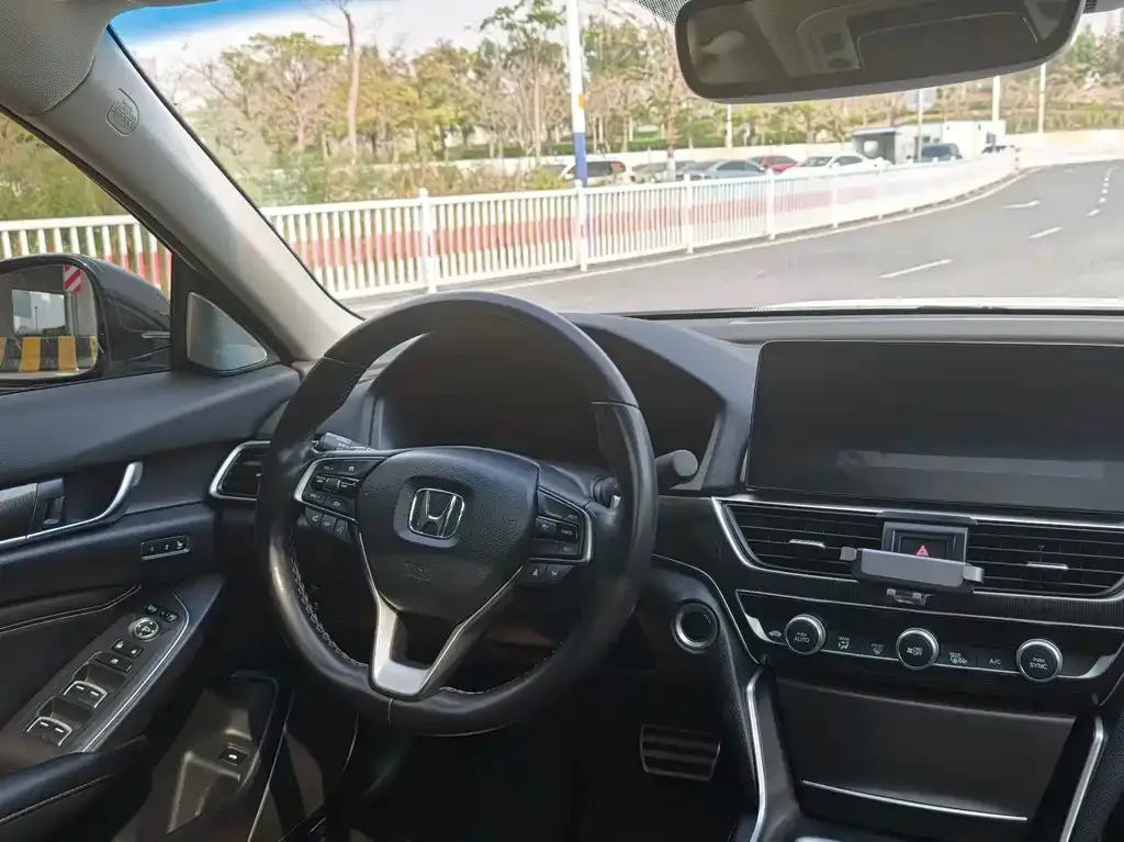 Honda Accord 2023 из CN, фото 8