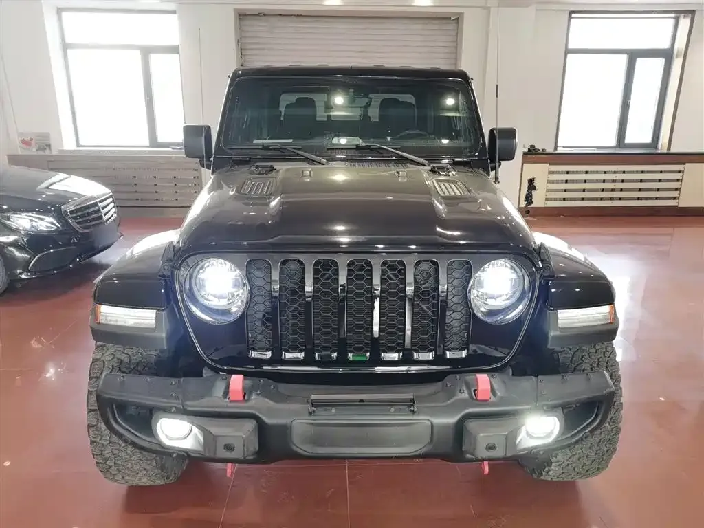 Jeep Gladiator 2023 из CN, фото 4
