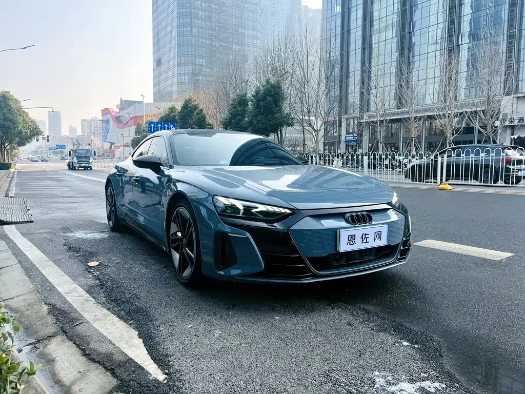 Audi RS e-tron GT 2023 из CN, фото 4