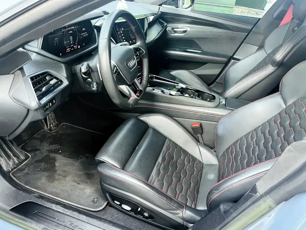 Audi RS e-tron GT 2023 из CN, фото 3