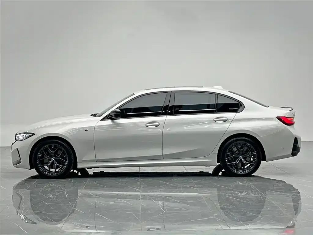 BMW 3 Series 2025 из CN, фото 8