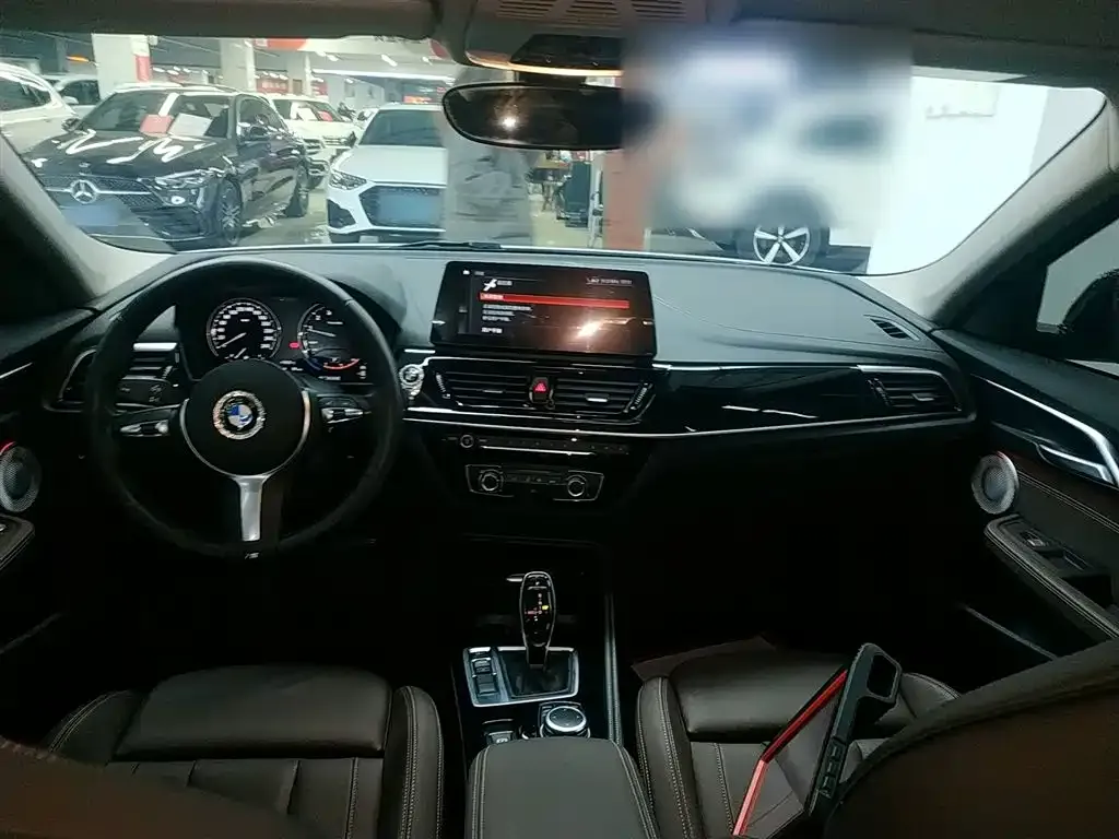 BMW 1 Series 2022 из CN, фото 4