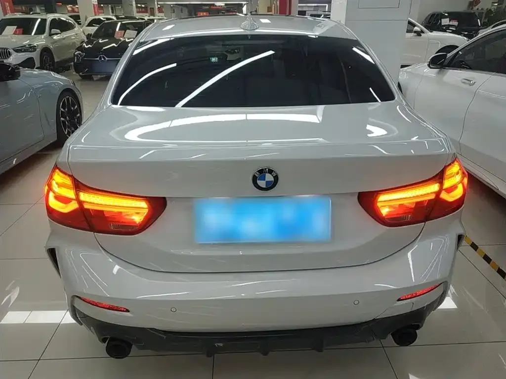 BMW 1 Series 2022 из CN, фото 9