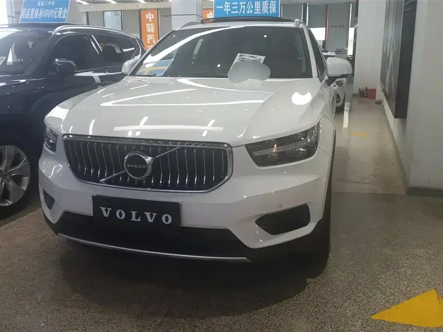 Volvo XC40 2022 из CN, фото 1