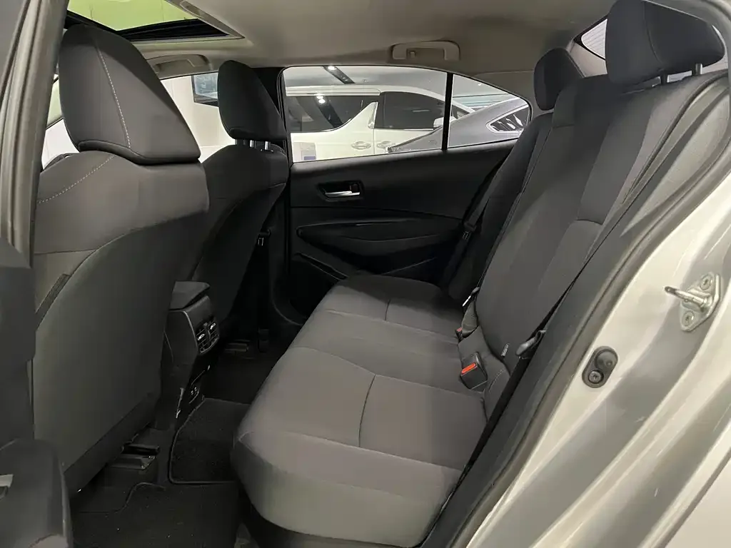Toyota Corolla 2022 из CN, фото 2