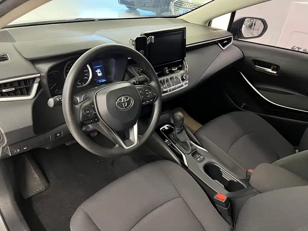 Toyota Corolla 2022 из CN, фото 4