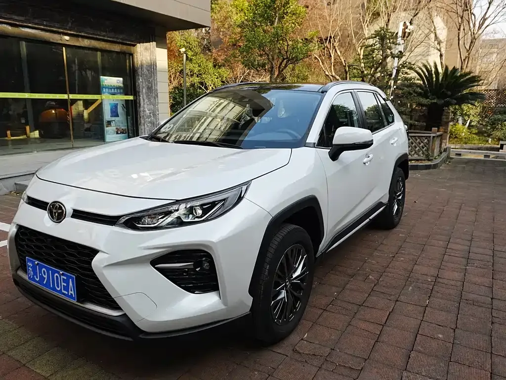 Toyota Wildlander 2023 из CN, фото 1