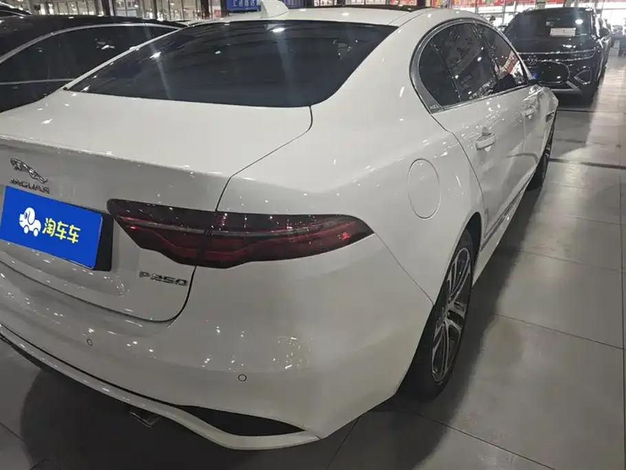 Jaguar XEL — фото 2