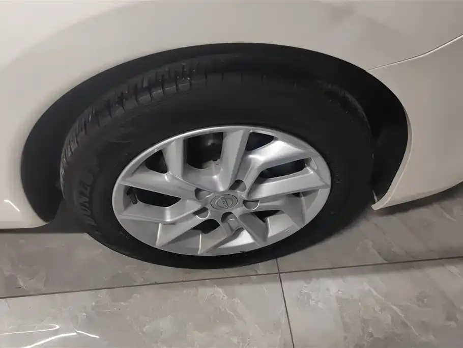 Nissan Tiida 2022 из CN, фото 3