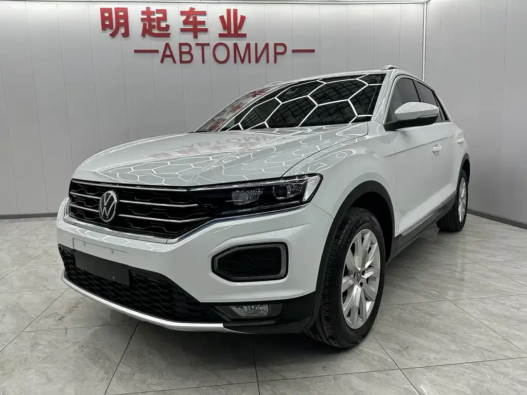 Volkswagen T-Roc — фото 1
