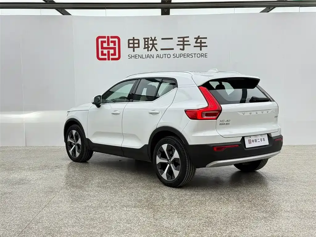 Volvo XC40 2024 из CN, фото 2