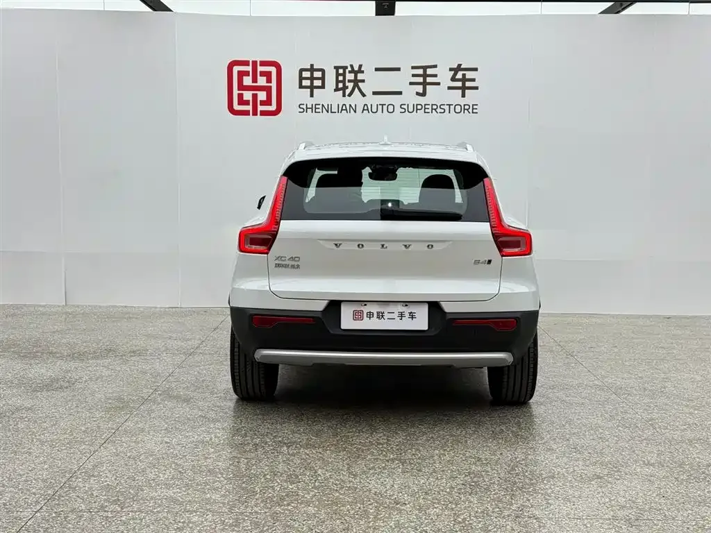 Volvo XC40 2024 из CN, фото 3