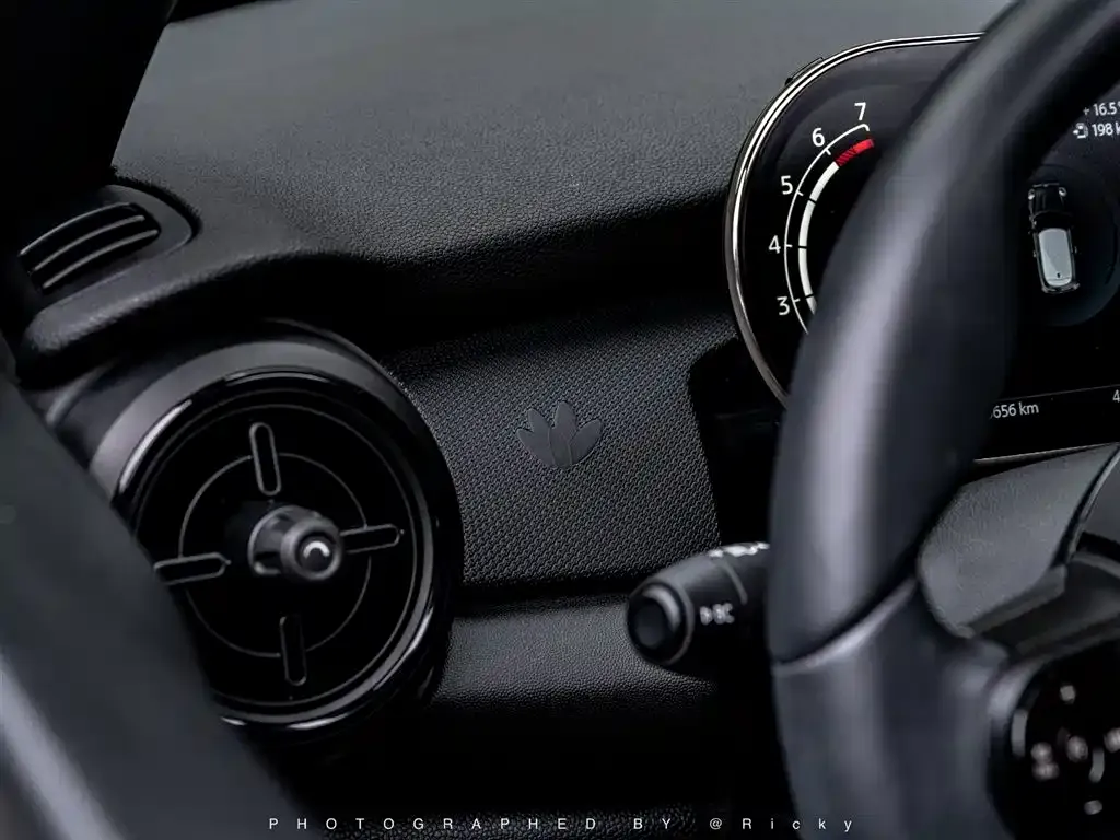 MINI Cooper (3-door) 2024 из CN, фото 7
