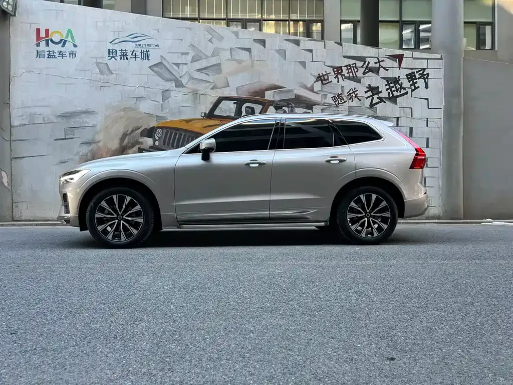 Volvo XC60 2022 из CN, фото 7