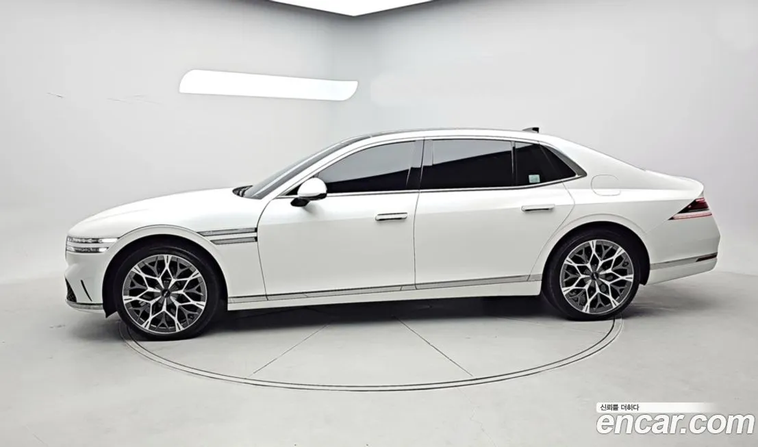 Genesis G90 2023 из KR, фото 8