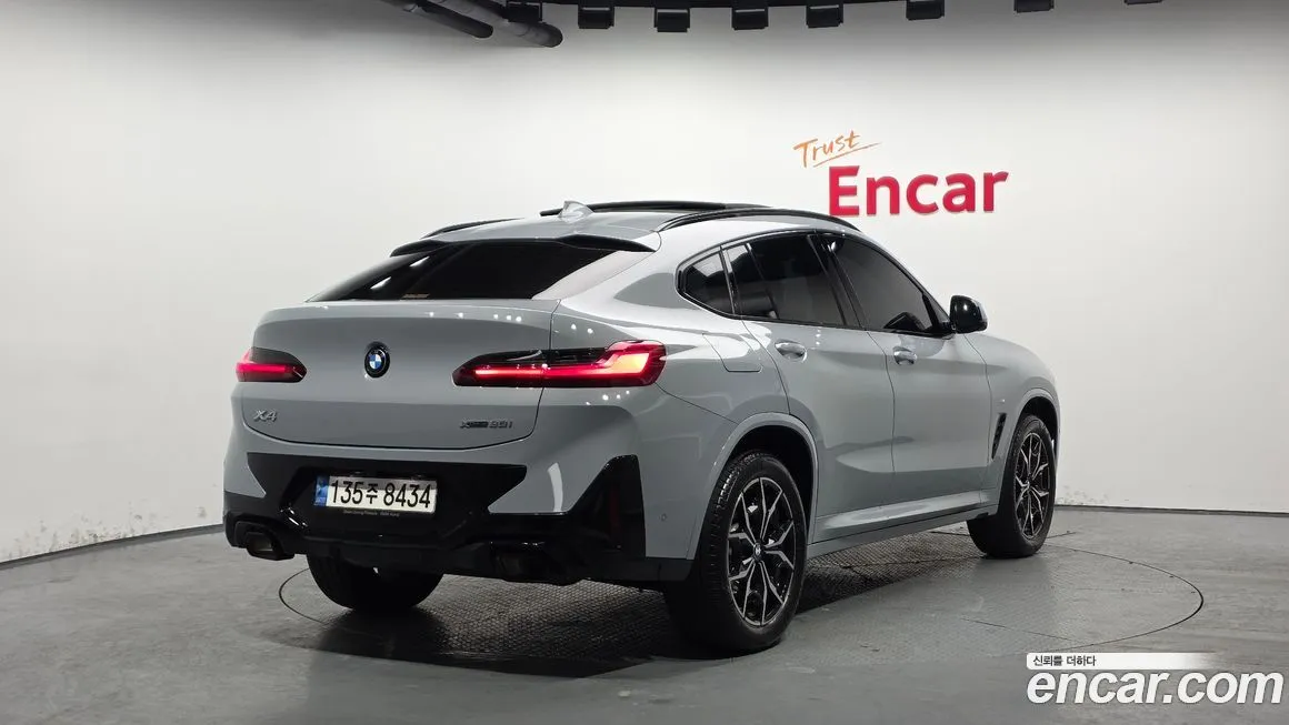 BMW X4 2023 из KR, фото 8