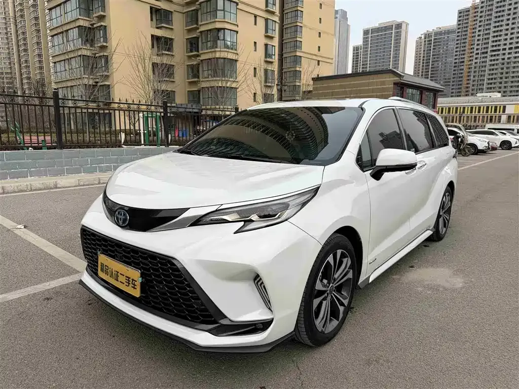 Toyota Granvia 2024 из CN, фото 1