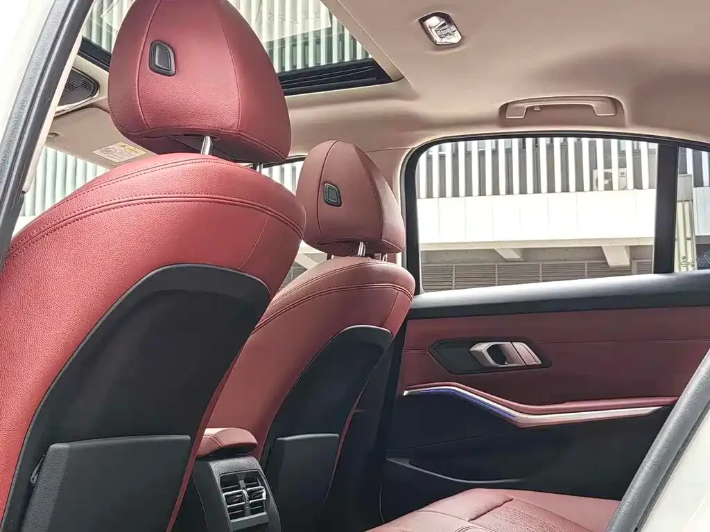 BMW 3 Series 2021 из CN, фото 4