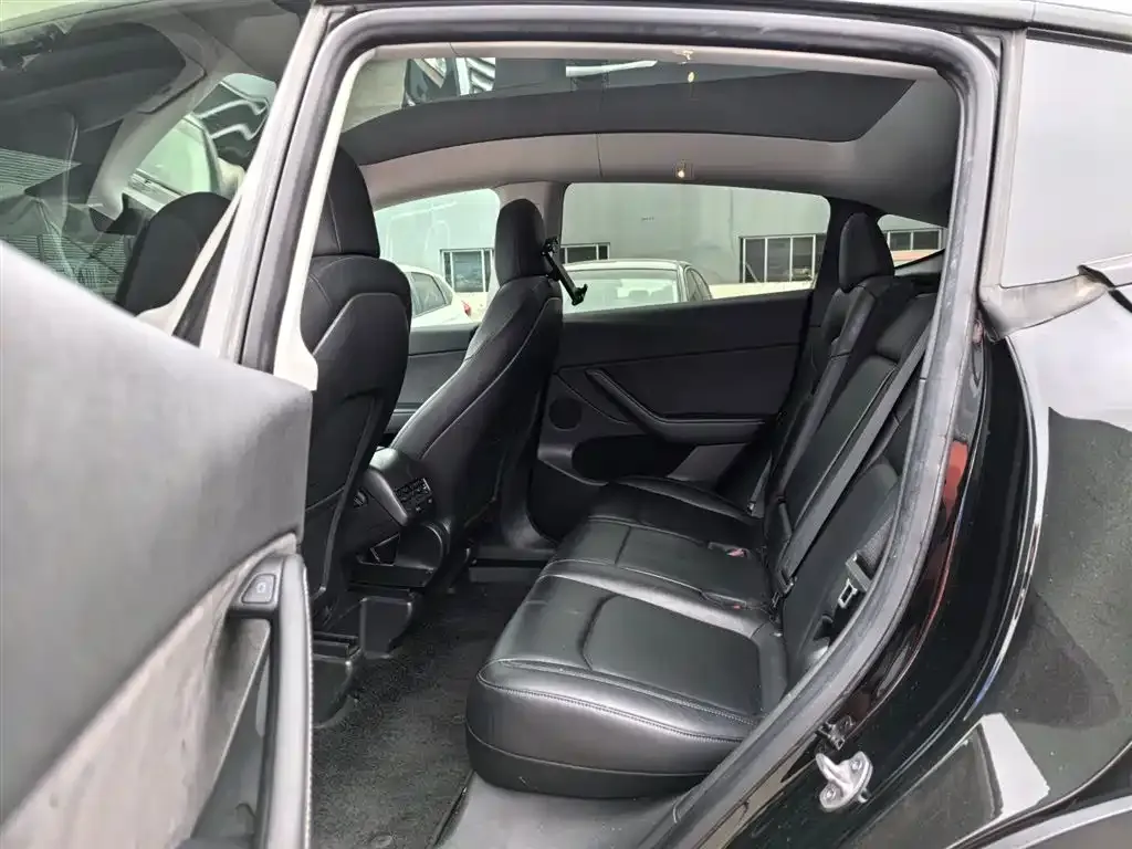 Tesla Model Y 2022 из CN, фото 7