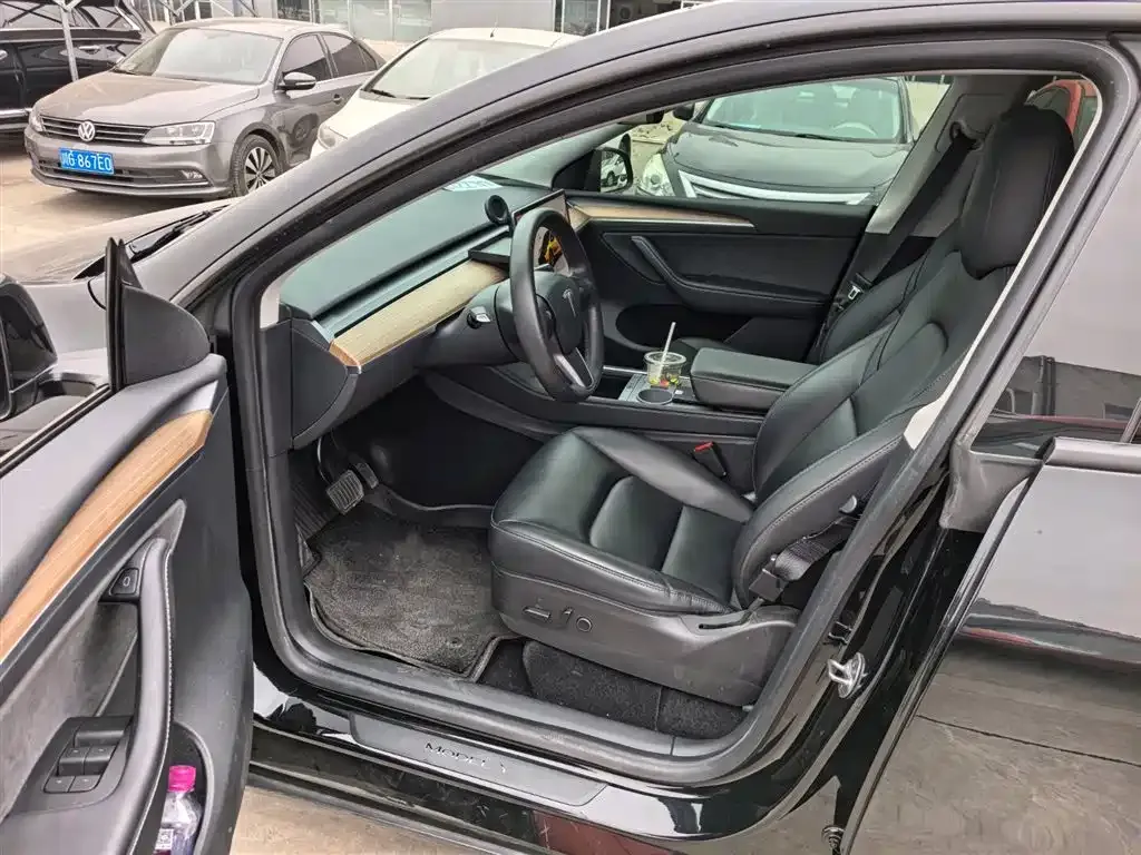 Tesla Model Y 2022 из CN, фото 8