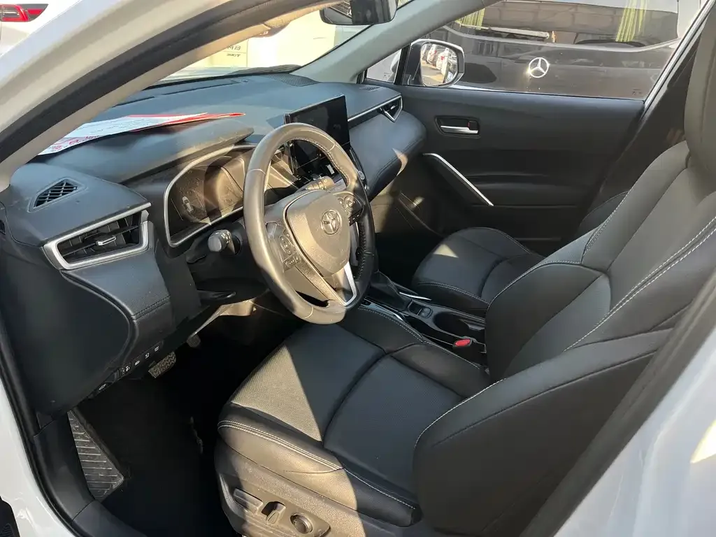 Toyota Frontlander 2023 из CN, фото 6