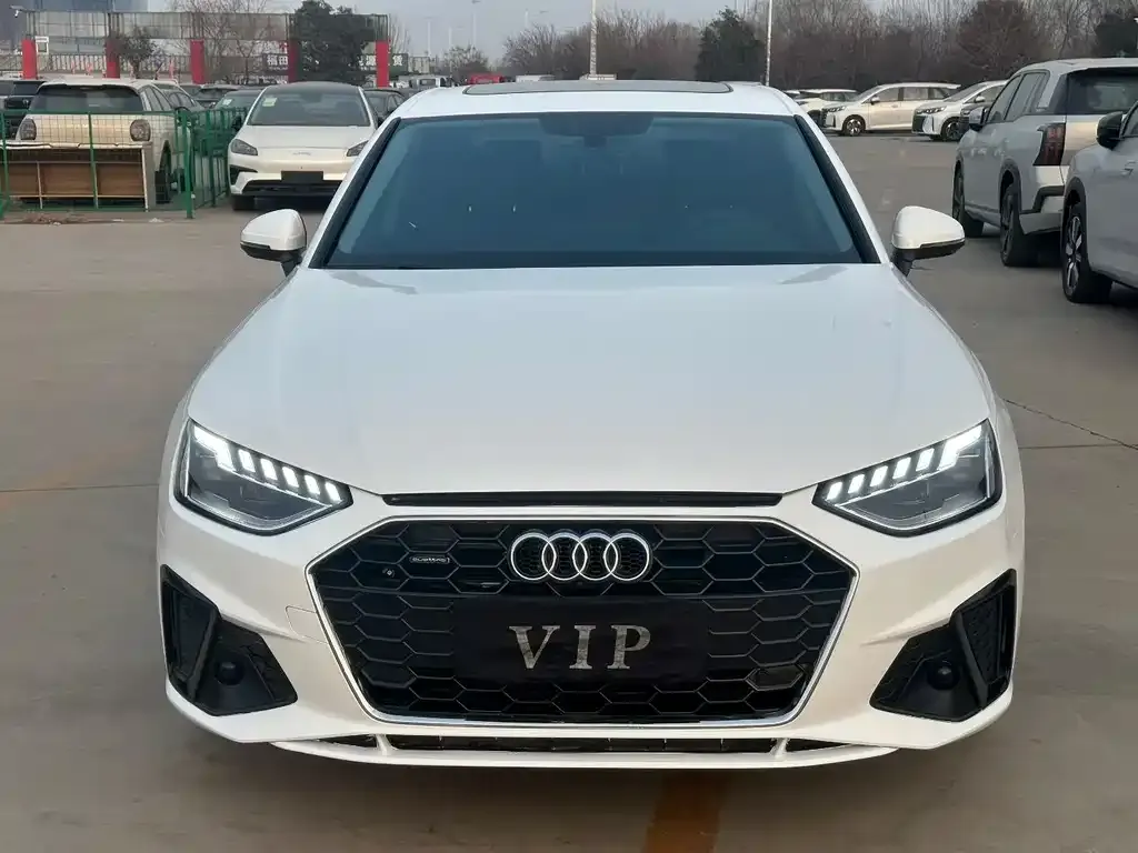 Audi A4L 2021 из CN, фото 4
