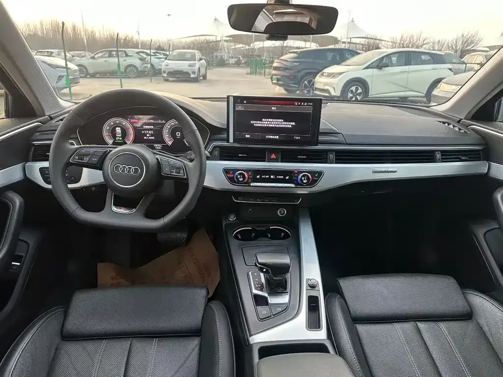 Audi A4L 2021 из CN, фото 3