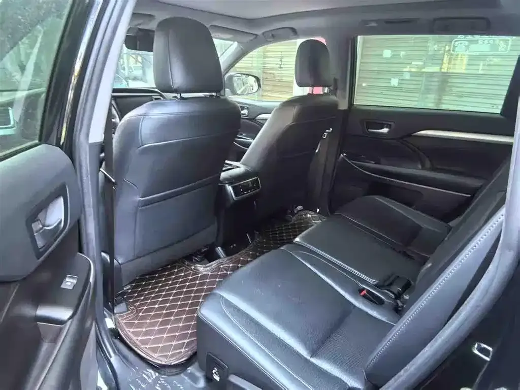 Toyota Highlander 2021 из CN, фото 3