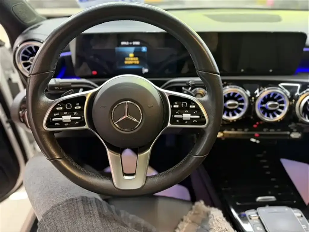 Mercedes-Benz A-Class 2022 из CN, фото 10