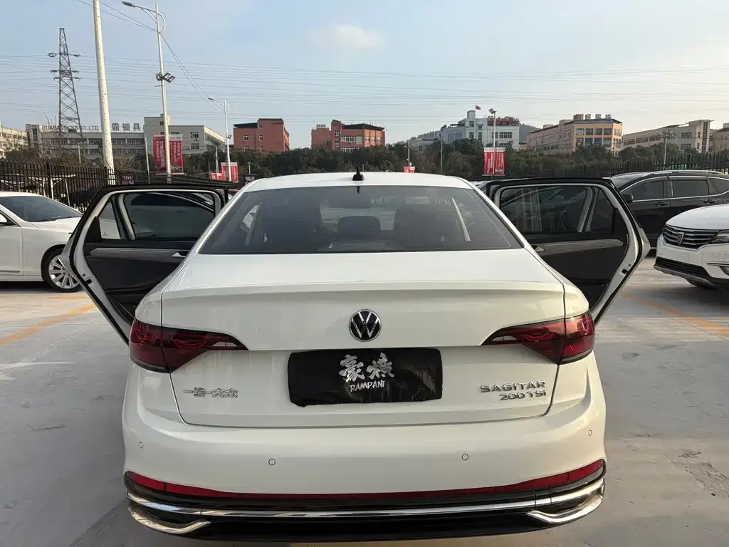 Volkswagen Sagitar 2022 из CN, фото 10