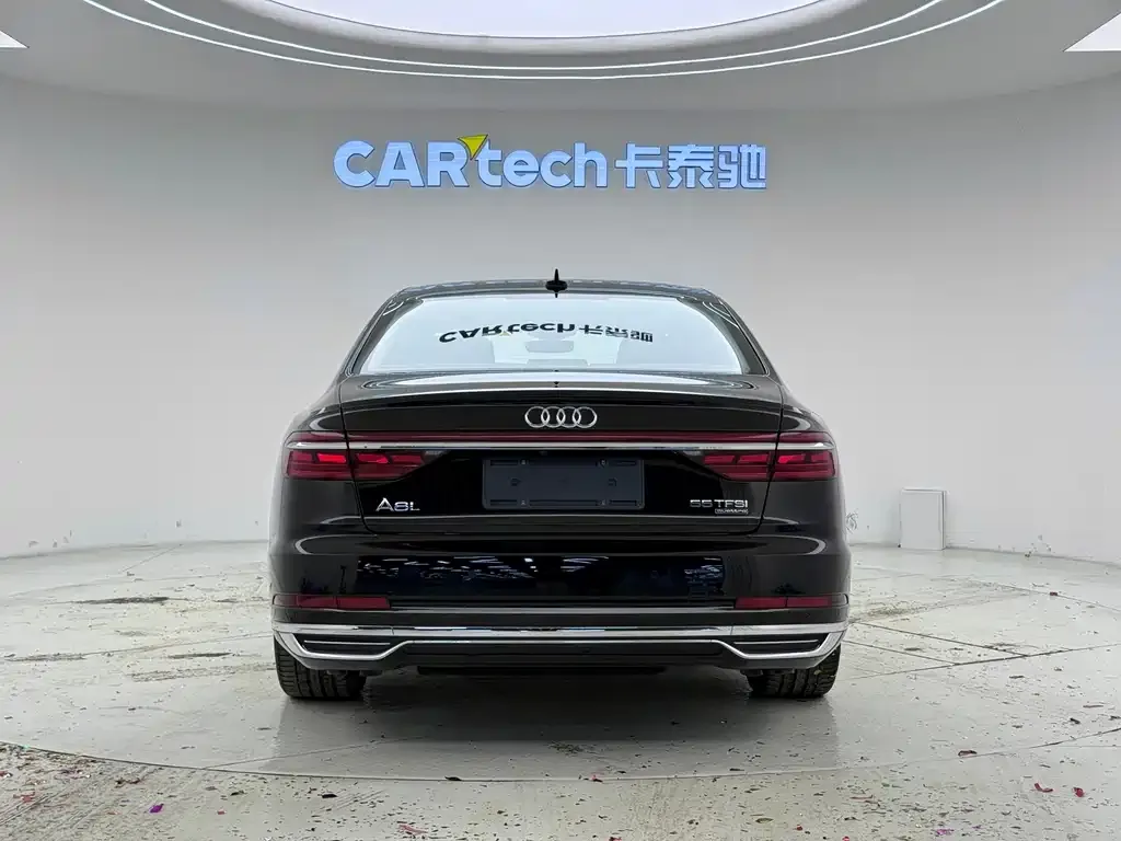Audi A8 2022 из CN, фото 7