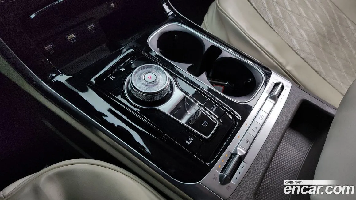 Kia Carnival — фото 10
