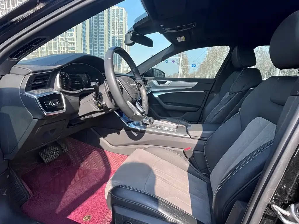 Audi A6L 2023 из CN, фото 10
