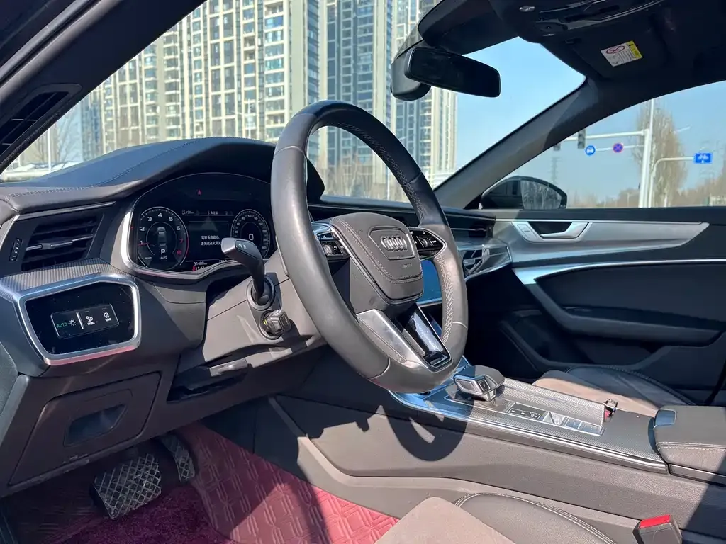Audi A6L 2023 из CN, фото 3