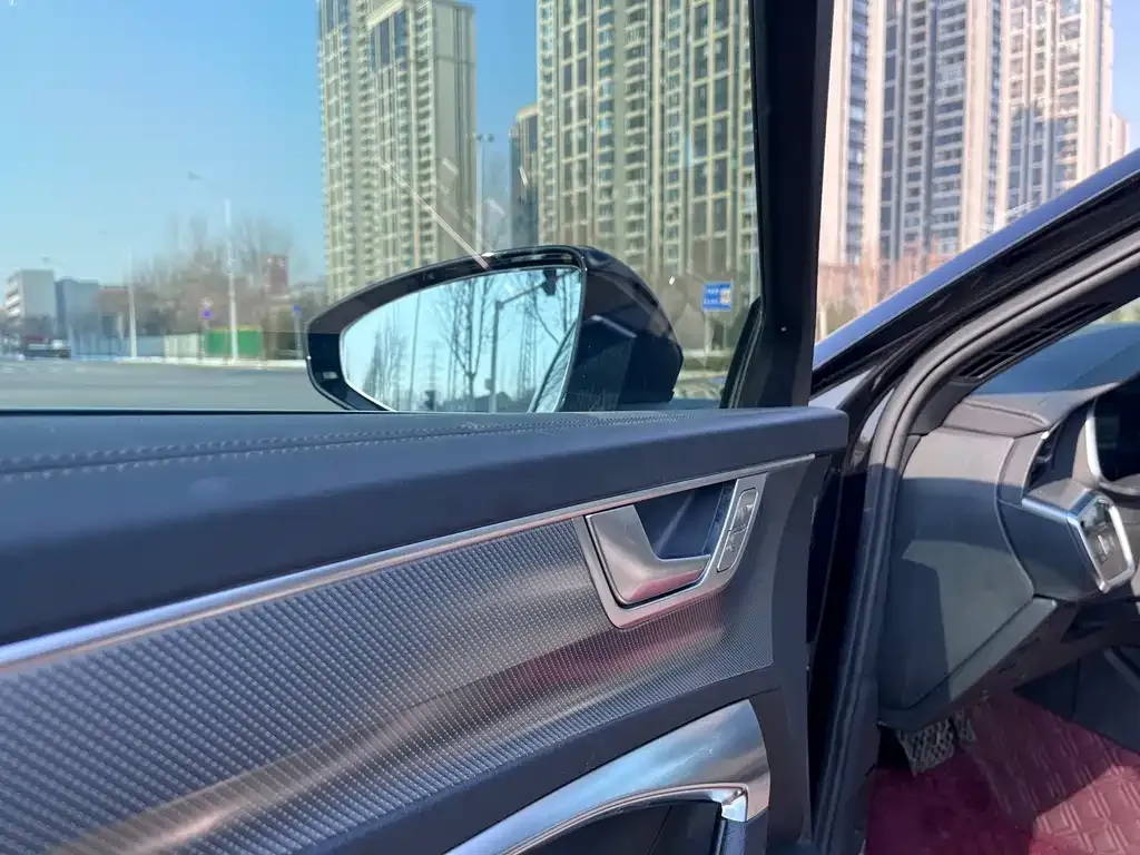 Audi A6L 2023 из CN, фото 5