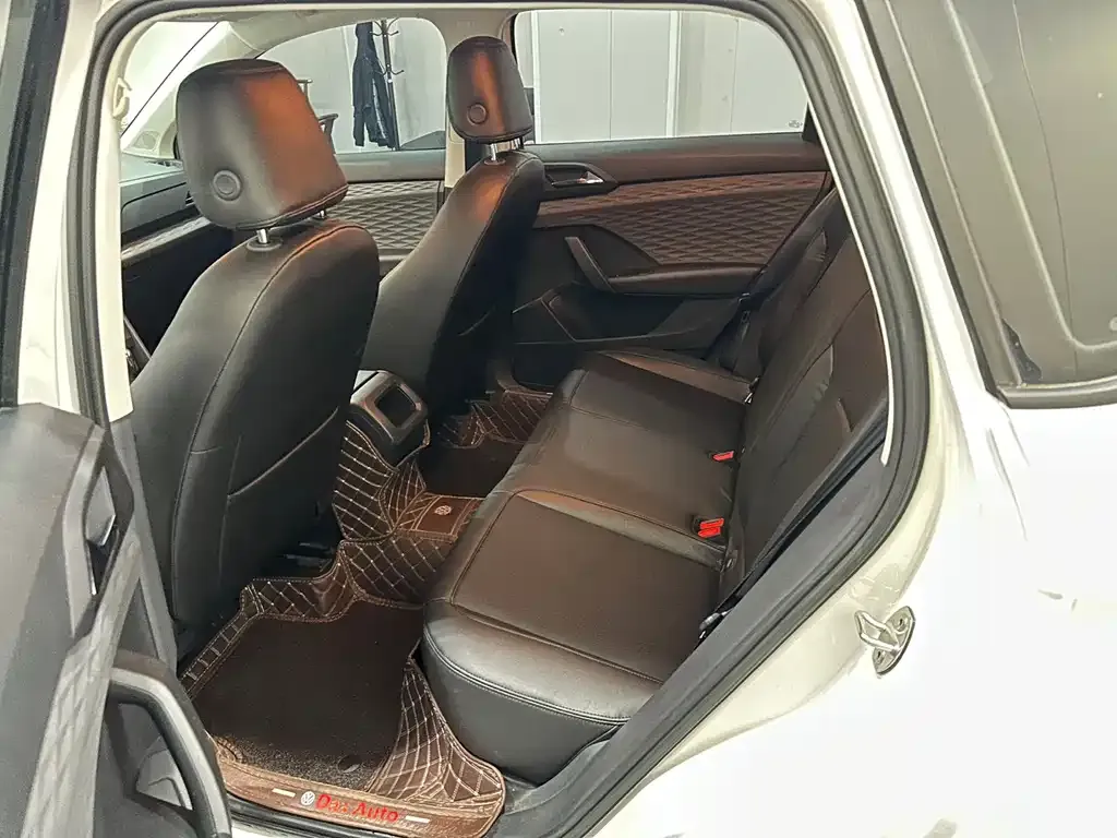 Volkswagen Tharu 2022 из CN, фото 8