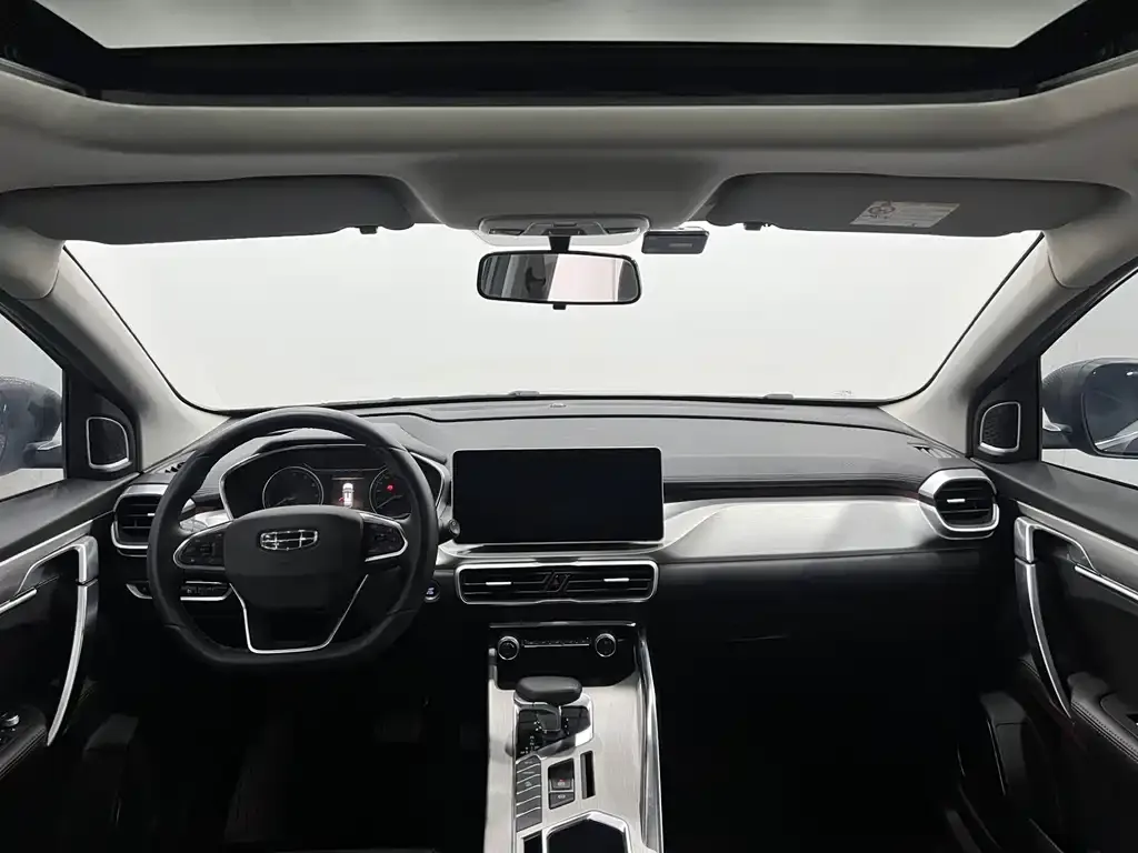 Geely Binyue 2022 из CN, фото 2