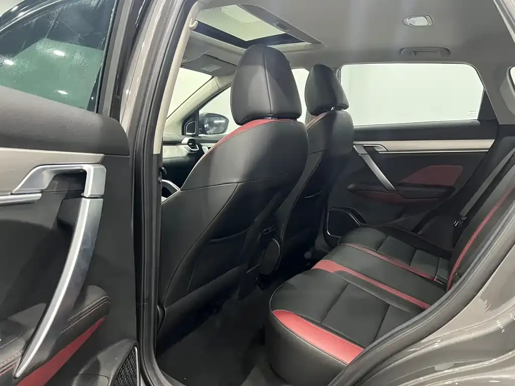 Geely Binyue 2022 из CN, фото 4