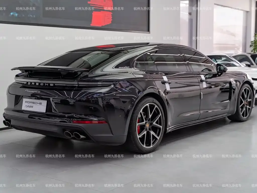 Porsche Panamera 2025 из CN, фото 10