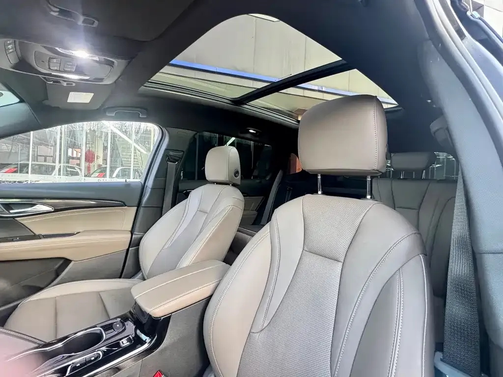 Buick Envision Plus 2023 из CN, фото 4