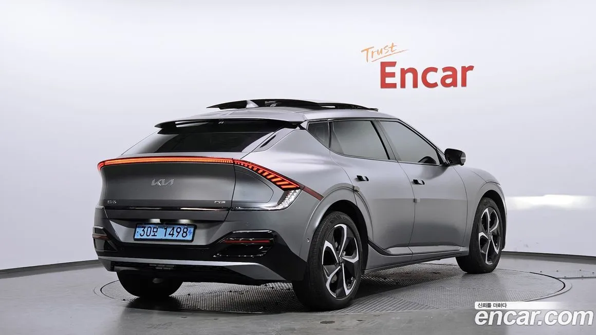 Kia EV6 — фото 10