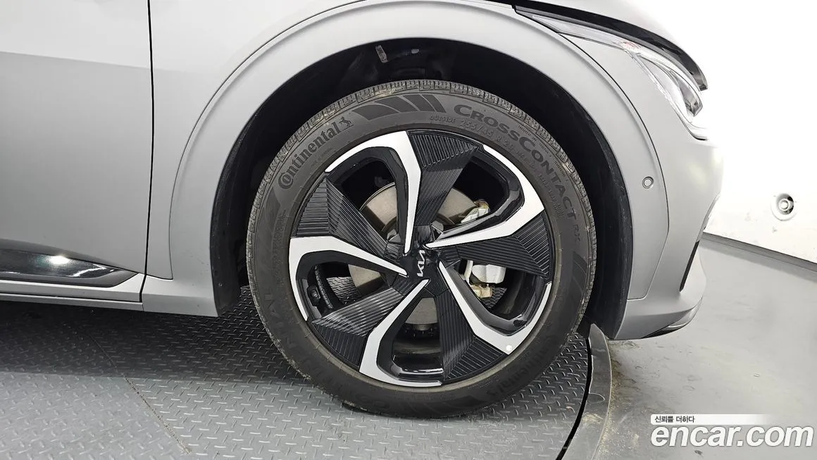 Kia EV6 — фото 3