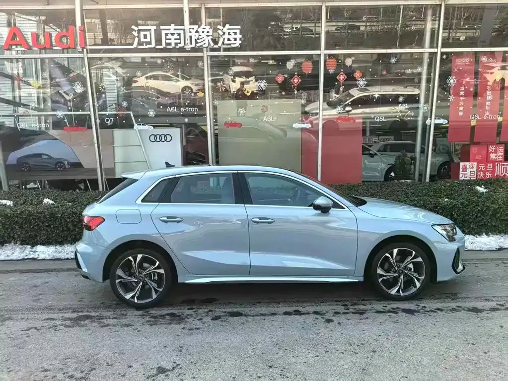 Audi A3 2024 из CN, фото 6