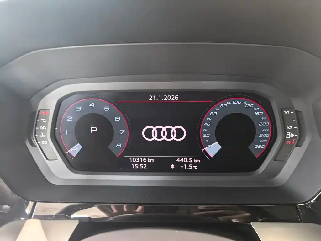 Audi A3 2024 из CN, фото 2