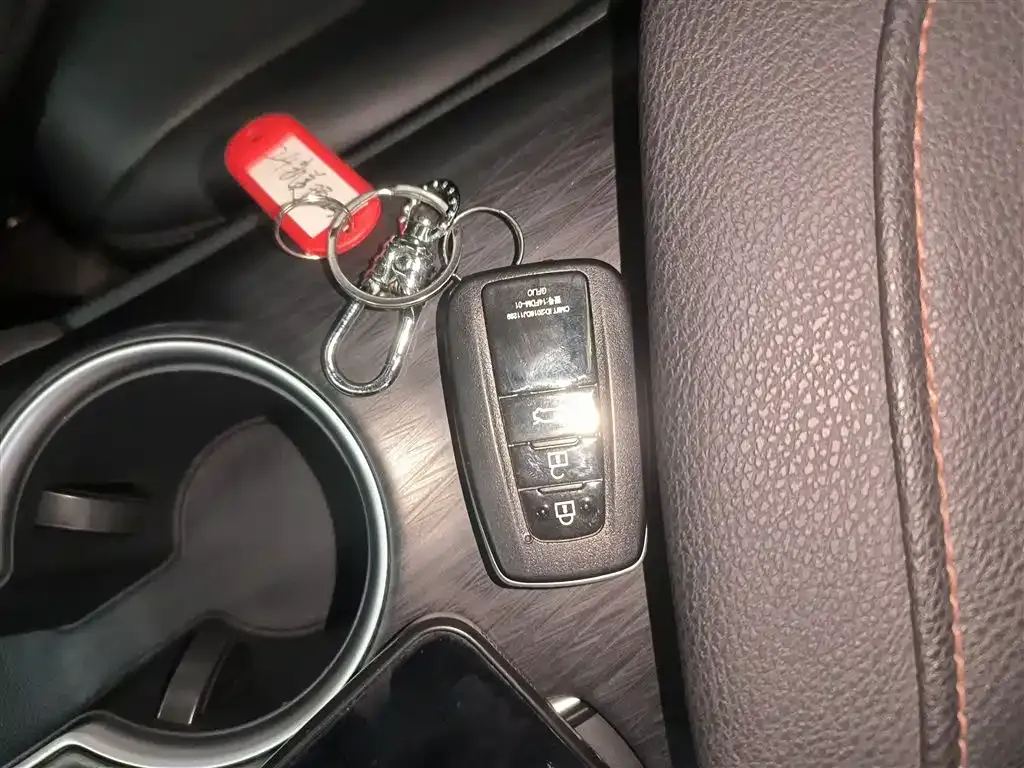 Toyota Camry 2024 из CN, фото 9