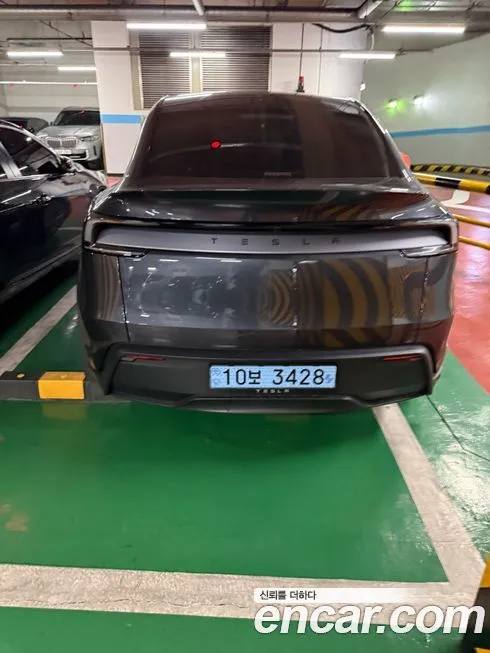 Tesla Model Y 2025 из KR, фото 3