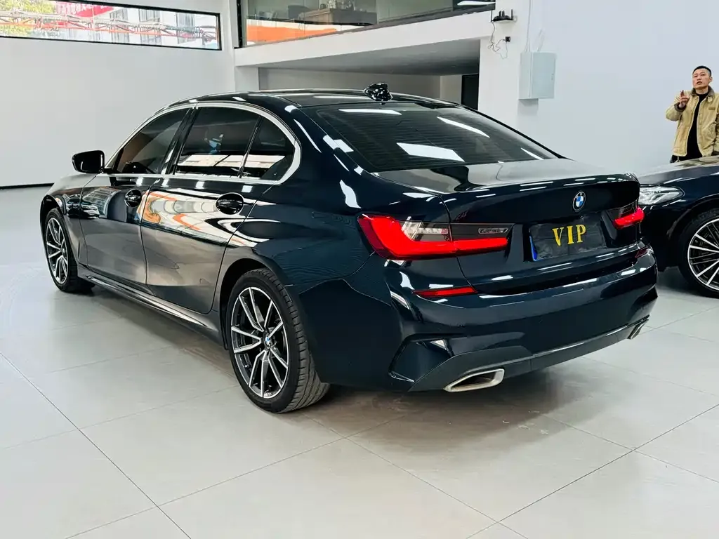 BMW 3 Series 2021 из CN, фото 2