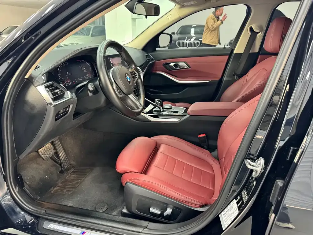 BMW 3 Series 2021 из CN, фото 4