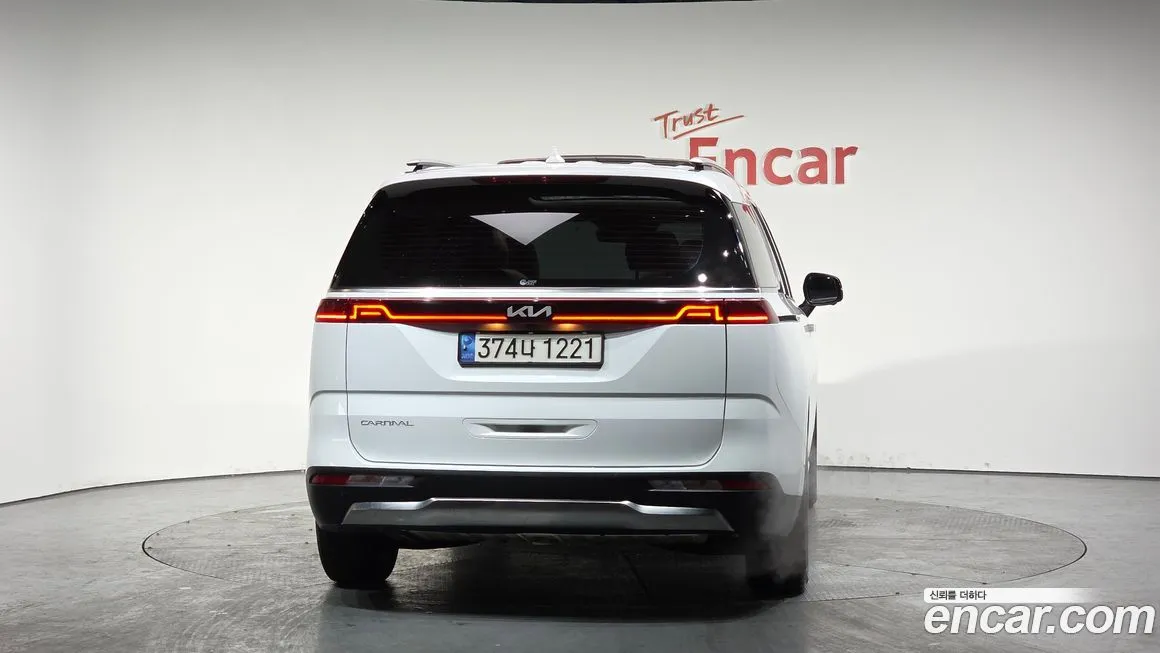 Kia Carnival 2023 из KR, фото 2