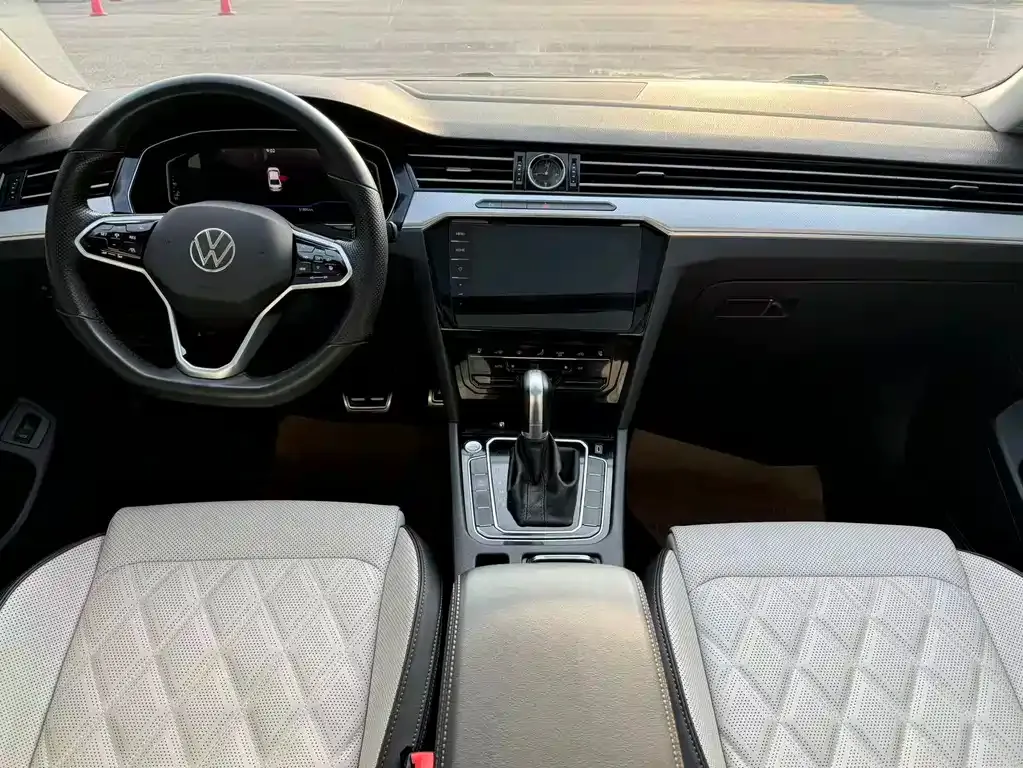 Volkswagen Magotan 2022 из CN, фото 5